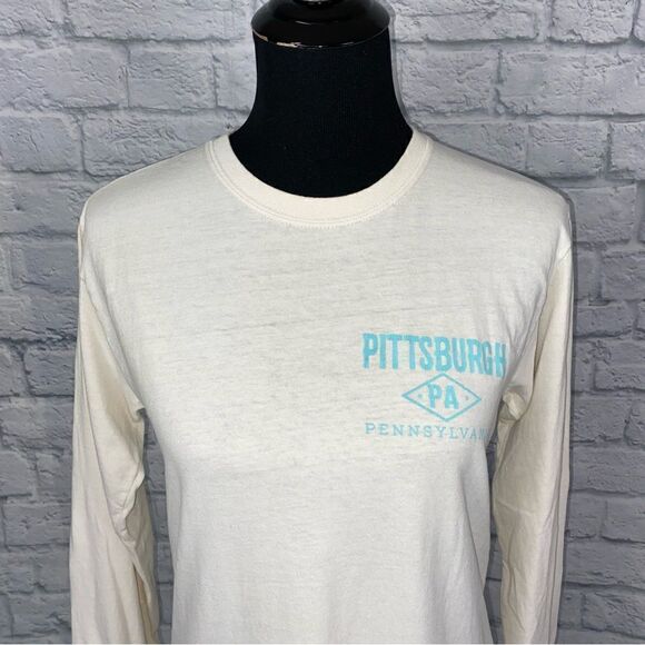 Gildan Pittsburgh Pa Longsleeve Crewneck off white 
t-shirt women size small - Picture 3 of 11